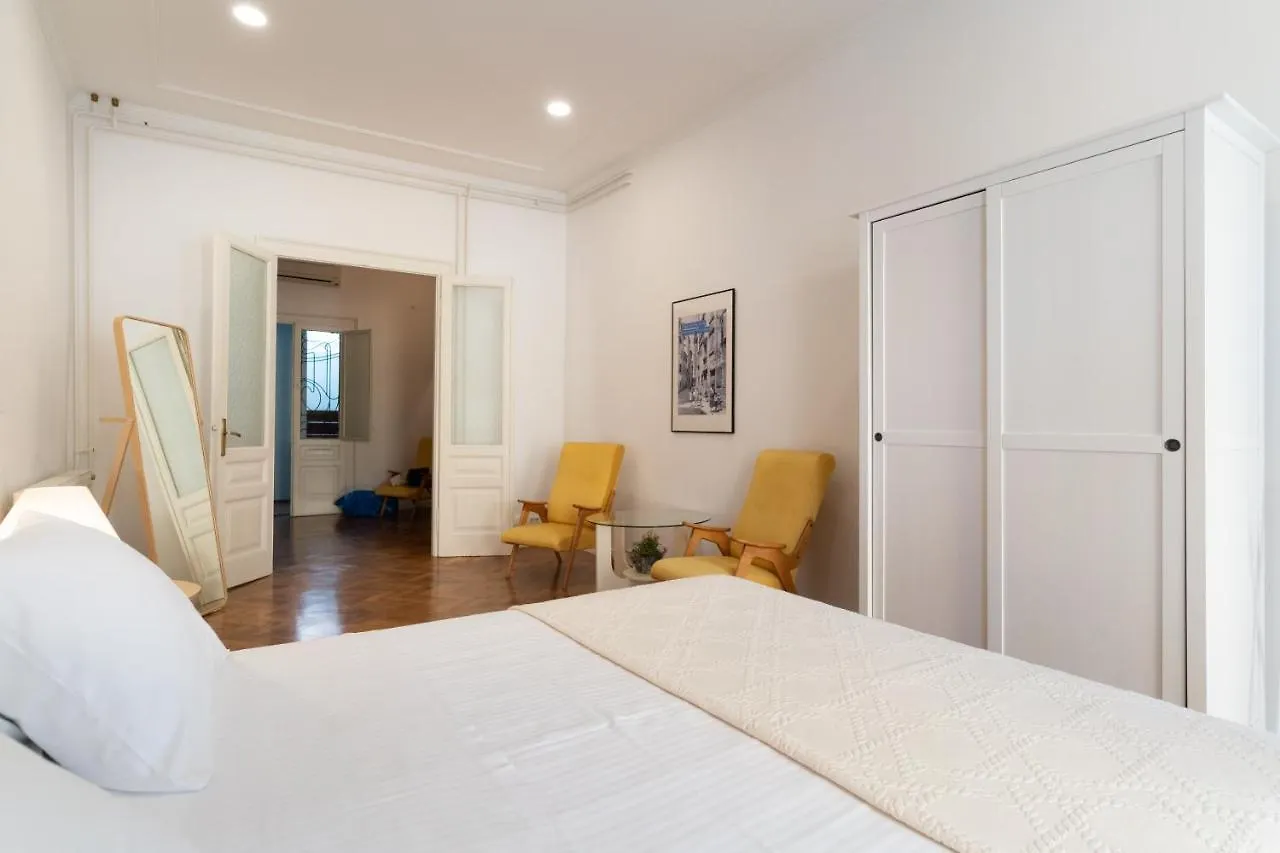 Mimi Carera Apartment & Room روفينج